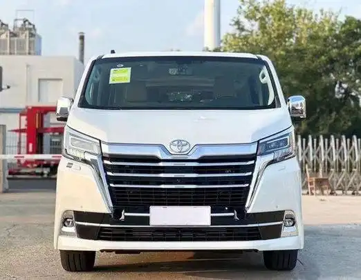 23款丰田格兰维亚3.5最新报价40万起售