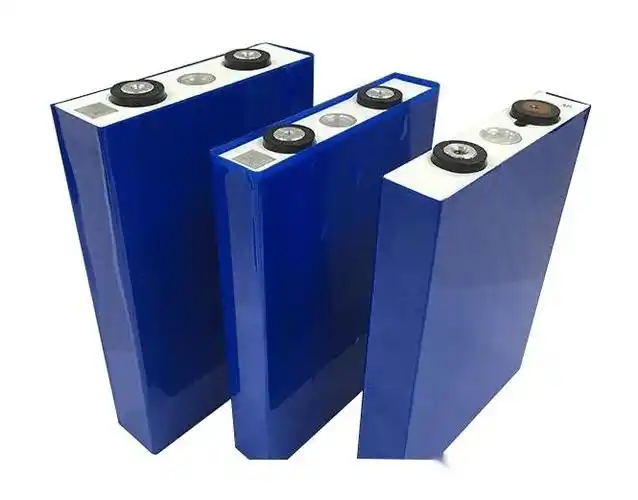 目前动力锂电池的电芯制造工艺主要有卷绕和叠片两种,对应的电池结构