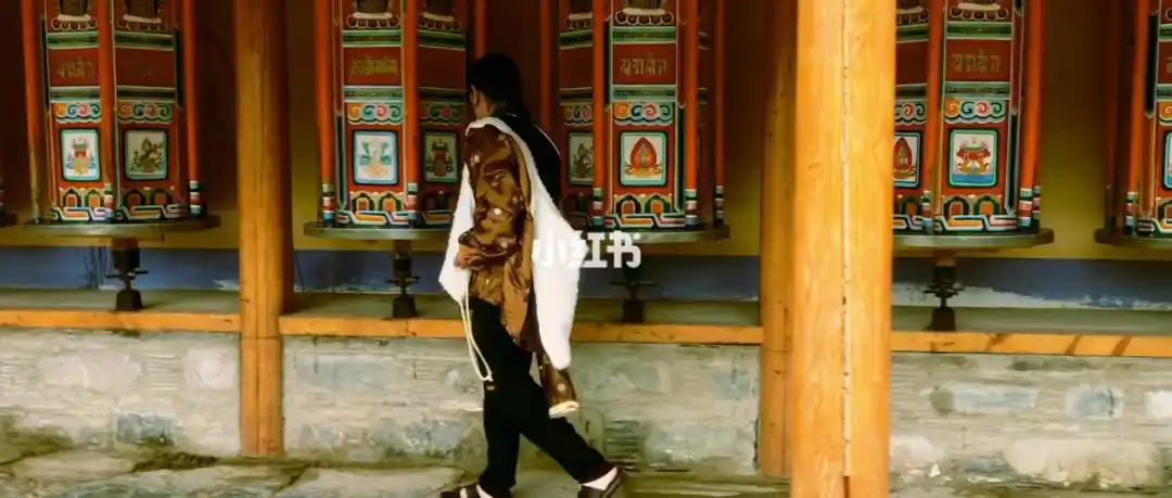 拉卜楞寺转果拉之天下无贼版