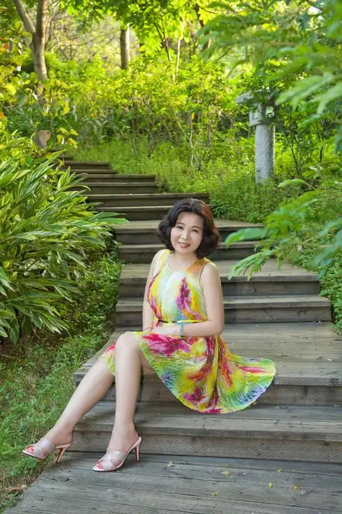 48岁丧偶女征婚照片(id:68952438)_广东深圳征婚交友_珍爱网