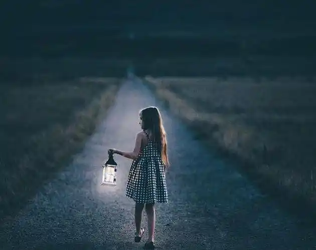 疲惫其实你明明知道,句子最卑微的不是感情,生活最冷的也不是人心