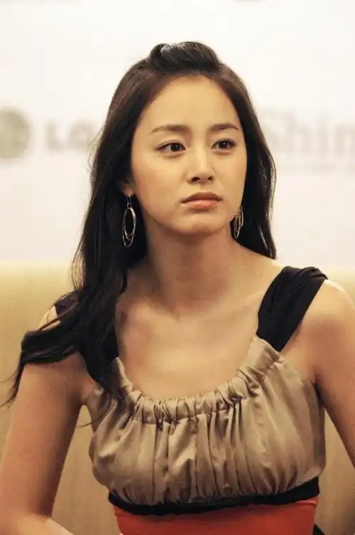 《天国的阶梯》一战成名而且自此广告一支接着一支,成为业内号称的