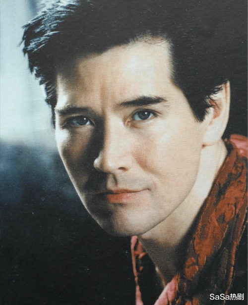 费翔:不希望回到年轻时候!