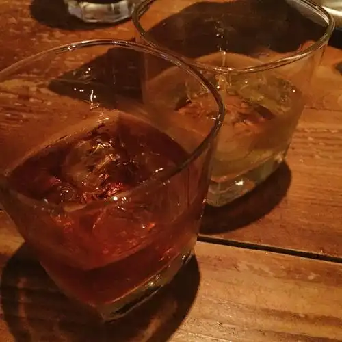 终于喝到一杯威士忌果然我还是不懂怎么喝酒