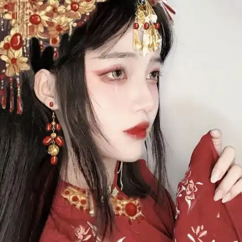 我的意中人会踏着七色彩云前来娶我,古风新娘装美人头像图片