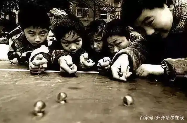 一组老照片带你重新回到小时候的儿童节!谁还不是个宝宝?