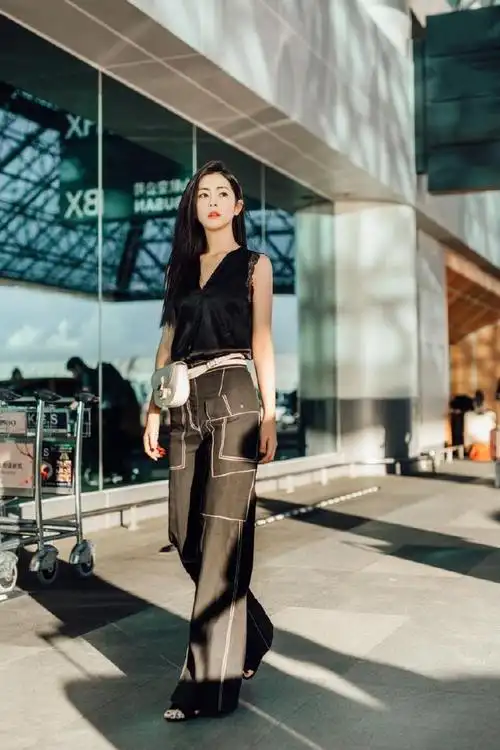 selina妹妹真漂亮,172身高模特身材太撩人?那是你没见过她妈妈