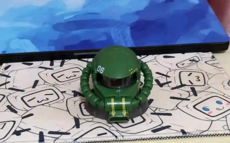 万代扭蛋扎古头