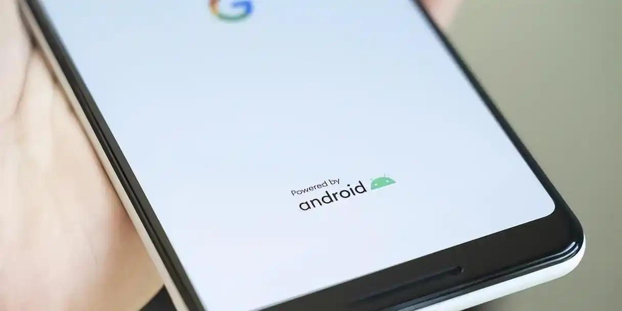 华为开机界面能把 android 图标删掉,为什么其他厂商不删掉呢?