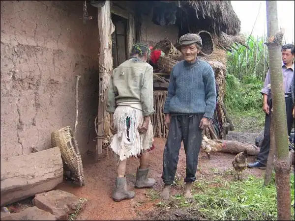 让人流泪:你见过这么贫困的山村吗?(组图)