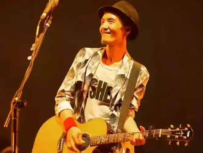 朴树被病痛所折磨,一句我想你了,妻子就知道他战胜自己了_吴敏菲_歌曲