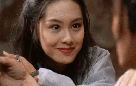 朱茵眨眼,一眼万年.但说起《大话西游》,最值得一提的还是朱茵.