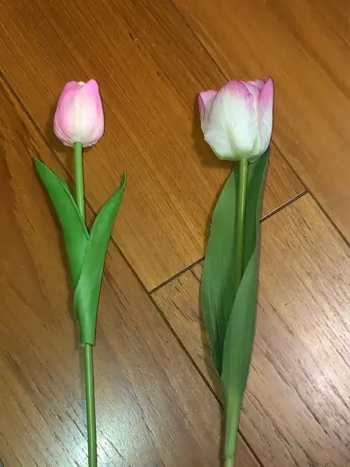 1688仿真郁金香2块9一朵