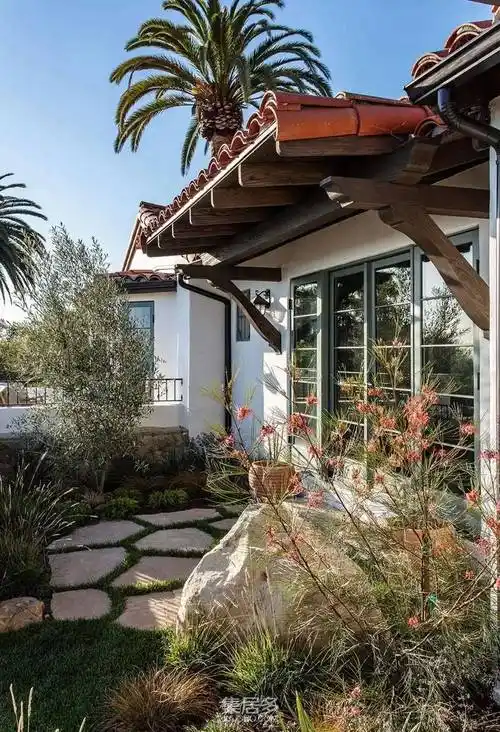 舒适的西班牙殖民地圣巴巴拉历史别墅