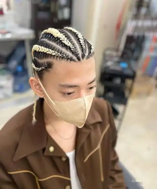 超酷男生版小辫子帅气又有型