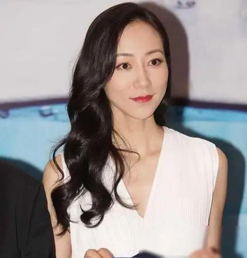 出道24年后再看41岁韩雪的现状才发现陈道明说的一点儿没错