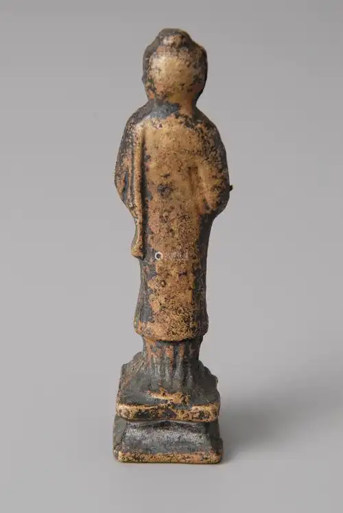 6868lot137568辽代铜佛像