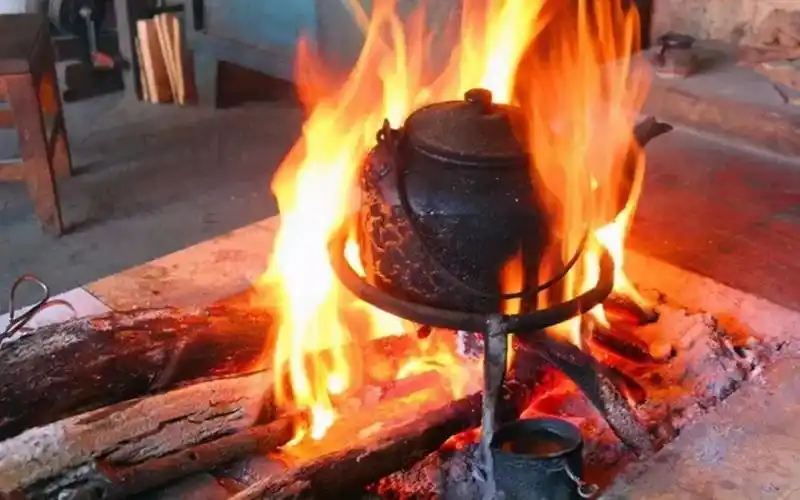 怀念那些烤火听故事的冬夜 (散文)