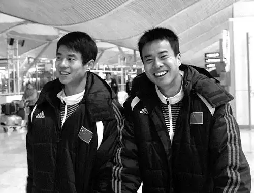 孙吉和孙祥在马德里机场,准备乘机转赴韦尔瓦.