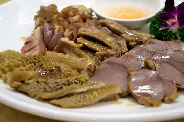 壹加壹 卤水拼盘,一般,肾不够爽