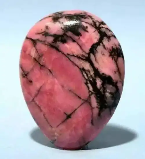 有关爱情的玫瑰石:蔷薇辉石