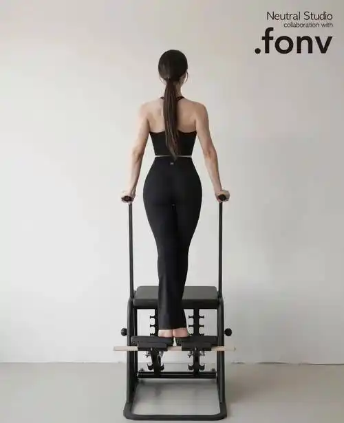 健身美图 - 每一滴汗水的付出终将汇成前进的河流