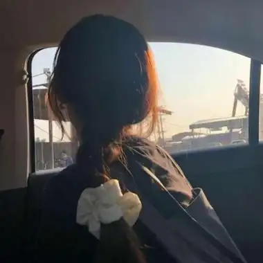 高清2021最新qq头像女背影图片