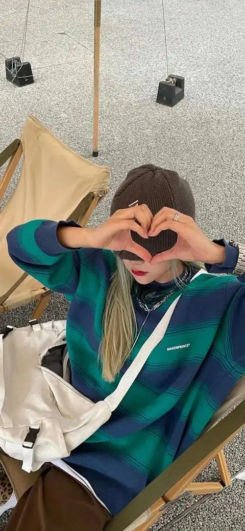 ins冷淡风桌面壁纸 ins冷淡风简约锁屏壁纸(21)