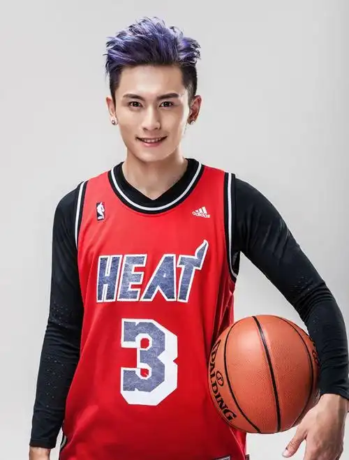 张哲瀚活力十足篮球写真高清图片16