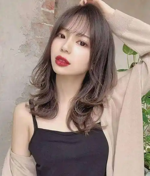 原创40岁女人显气质发型有哪些时尚轻熟风微卷发洋气减龄又高级