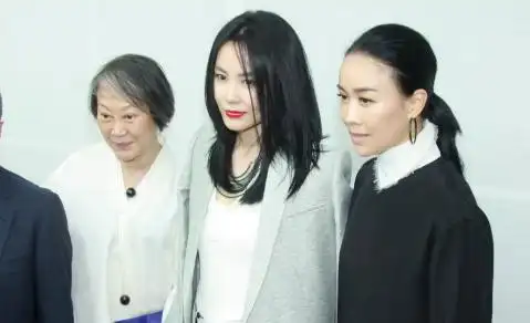 那英王菲20年后同台再续经典 网友:画面太唯美了