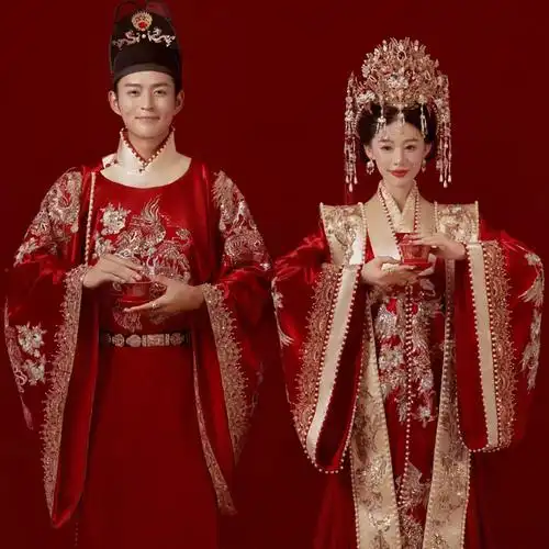 出租宋制汉服婚服明制男女全套拖尾红色中式婚礼刺绣凤冠霞帔租赁