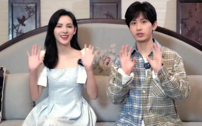 【成毅说自己老是慢半拍】《与君歌》张予曦谈如何看待cp感_哔哩哔哩