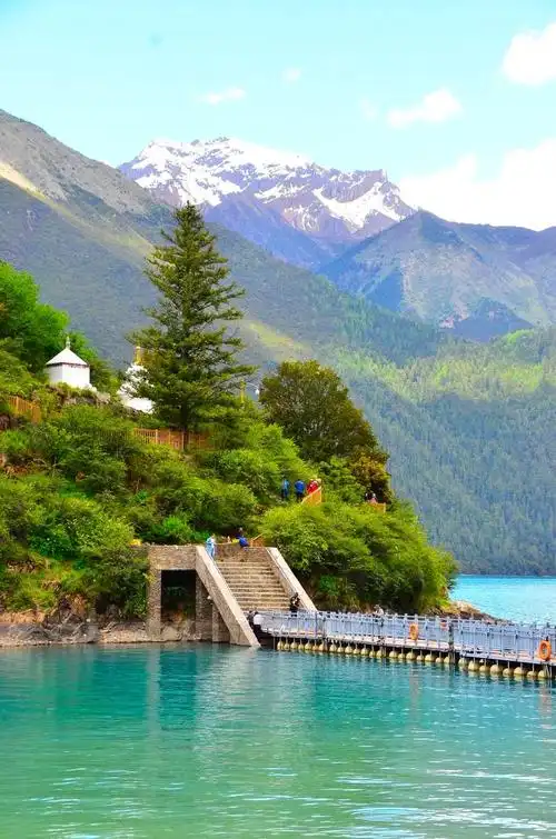 林芝巴松措景区风光.