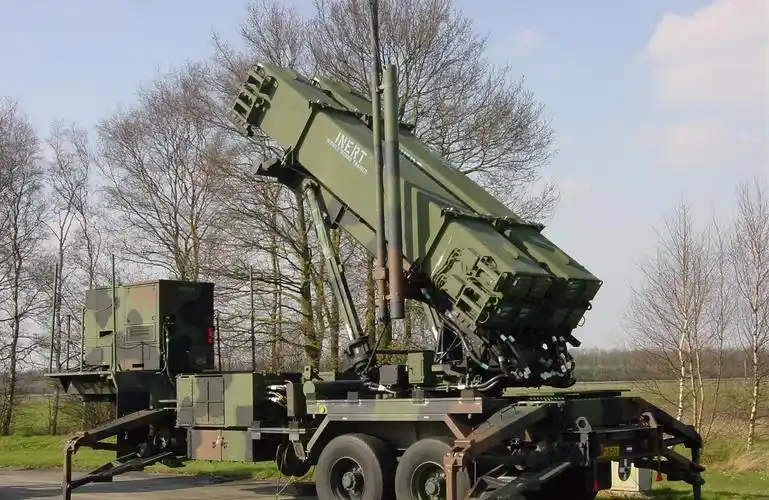 "热兵器"时代哪款武器最厉害?是俄"先锋"还是美"爱国者"