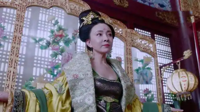 唐朝的女性到底有多开放低胸装交际花一言不合就休夫