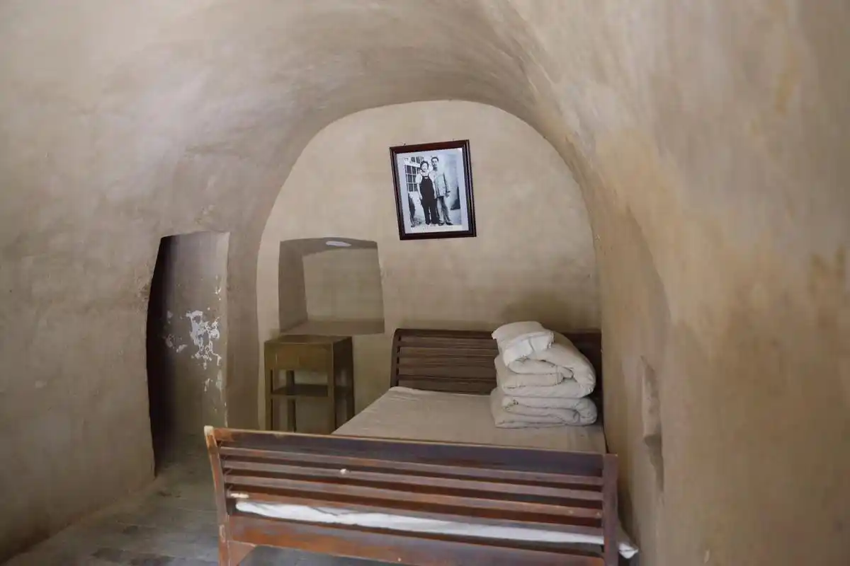 恰逢100年去了一次延安,来说说陕北窑洞,这种"没有建筑师的建筑"  .