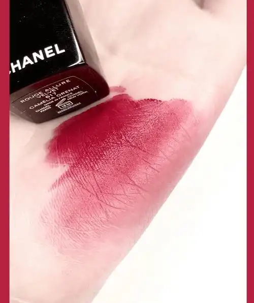 全球限量香奈儿山茶花唇膏199元限时抢热门断货色号都有还送香奈儿