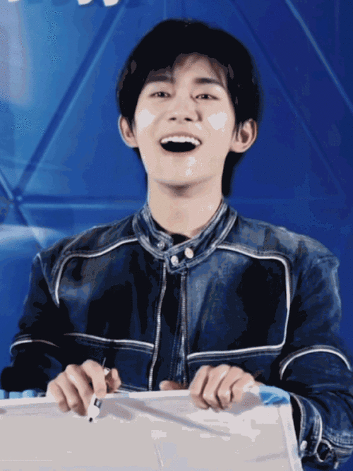 易烊千玺电影小小的我##易烊千玺4%vol的河