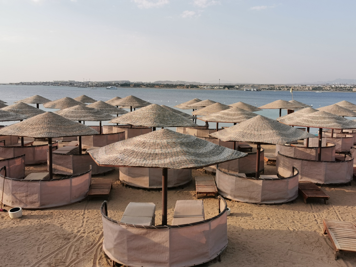 乌石天成台度假村,这个位于广东乌石镇的地方,拥有美丽的海滩和丰富的