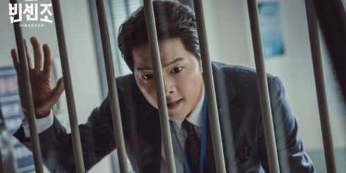 黑道律师文森佐第4集结尾吓疯观众害宋仲基重伤幕后大魔王曝光