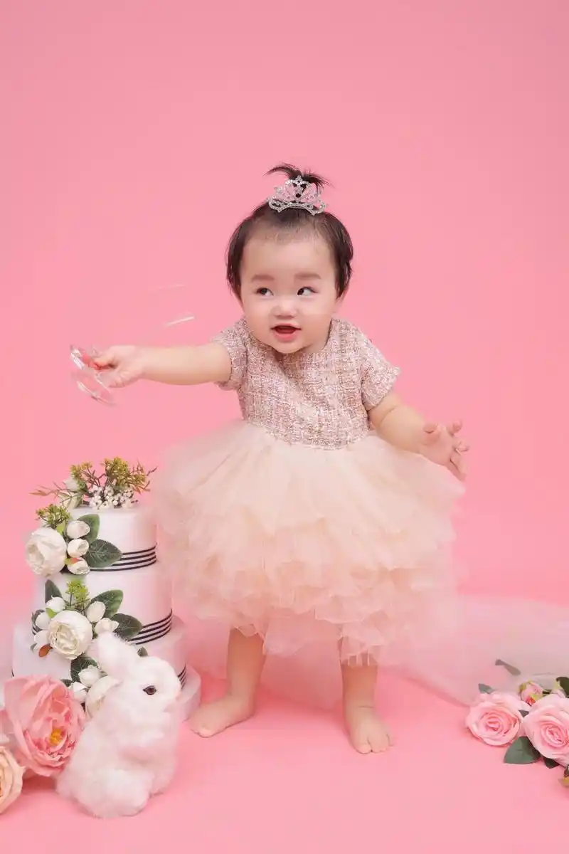 第一张照片真的是看一次,笑一次.今天去拍一周岁 - 抖音