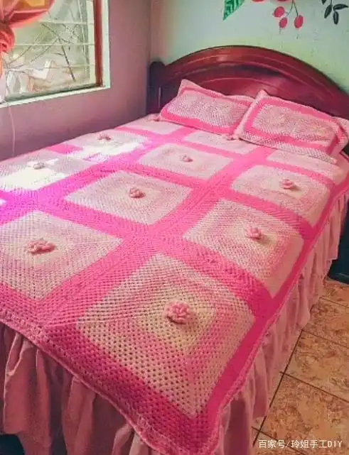 实用而且漂亮!多款手工钩编的床单,一定花费了不少时间吧