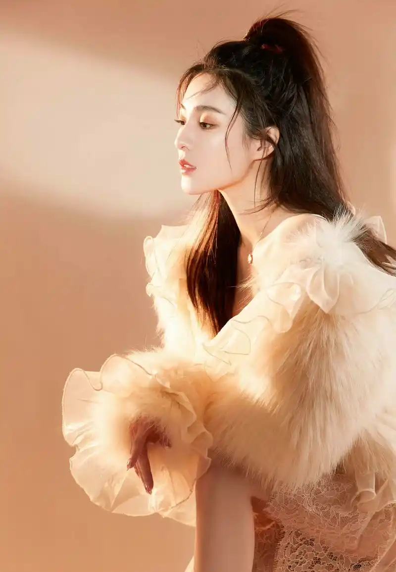 女神降临:演员林子晴超清美图,这就是绝代佳人吧