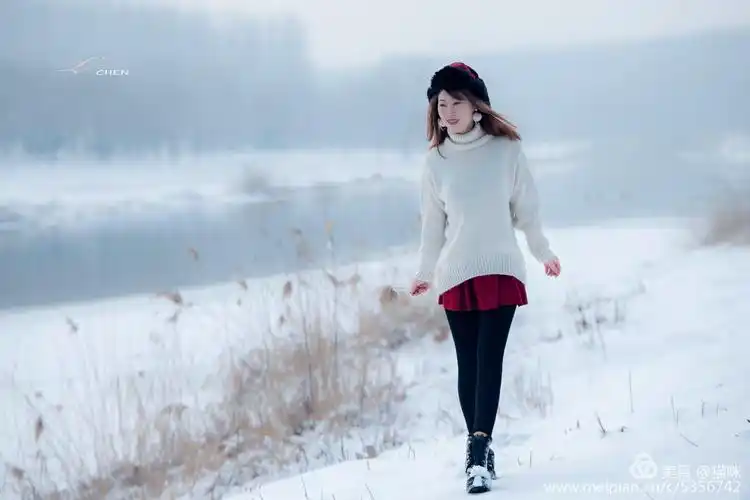 《下雪的冬季,有你很暖》——雪景人像 出镜:猫咪,摄影:果果