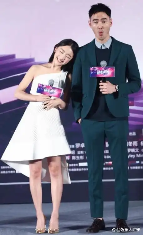 曾志伟拽的不是周冬雨的手,而是娱乐圈的丑陋,两人是啥关系?