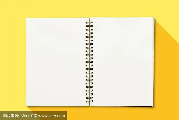 翻开一本黄色背景上空白白纸的书