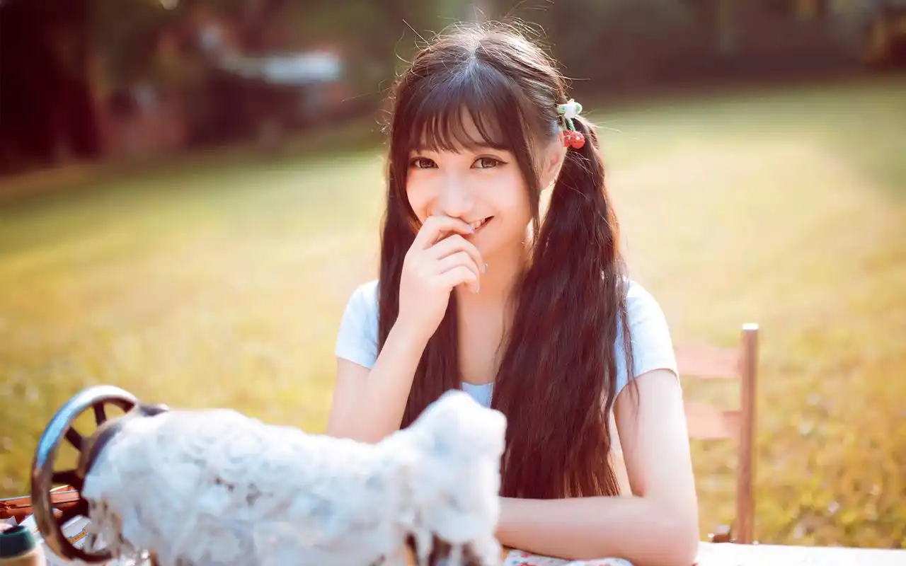 甜美日系女生户外养眼写真图片高清大图预览1920×1200_美女壁纸下载