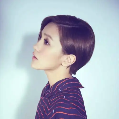 郭采洁被称为短发女王 喜欢她吗?