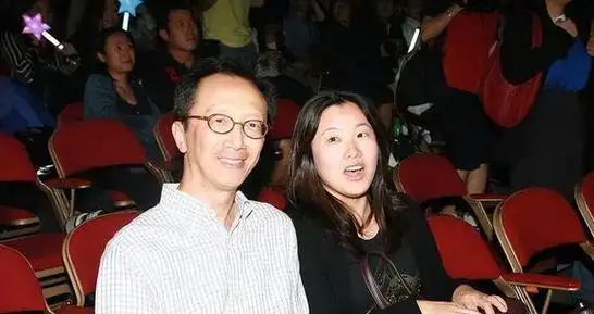 伏明霞:奥运会赢郭晶晶,跳台跳板都夺冠,"取代"陈慧珊嫁豪门